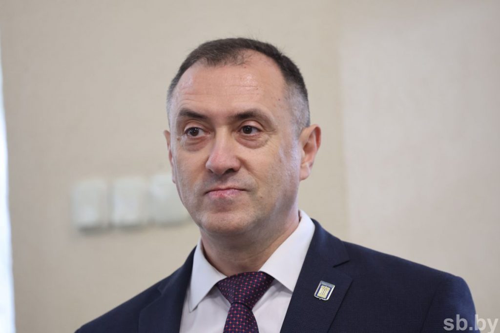 106895f598638af4ee8bf8a13ff7daf1