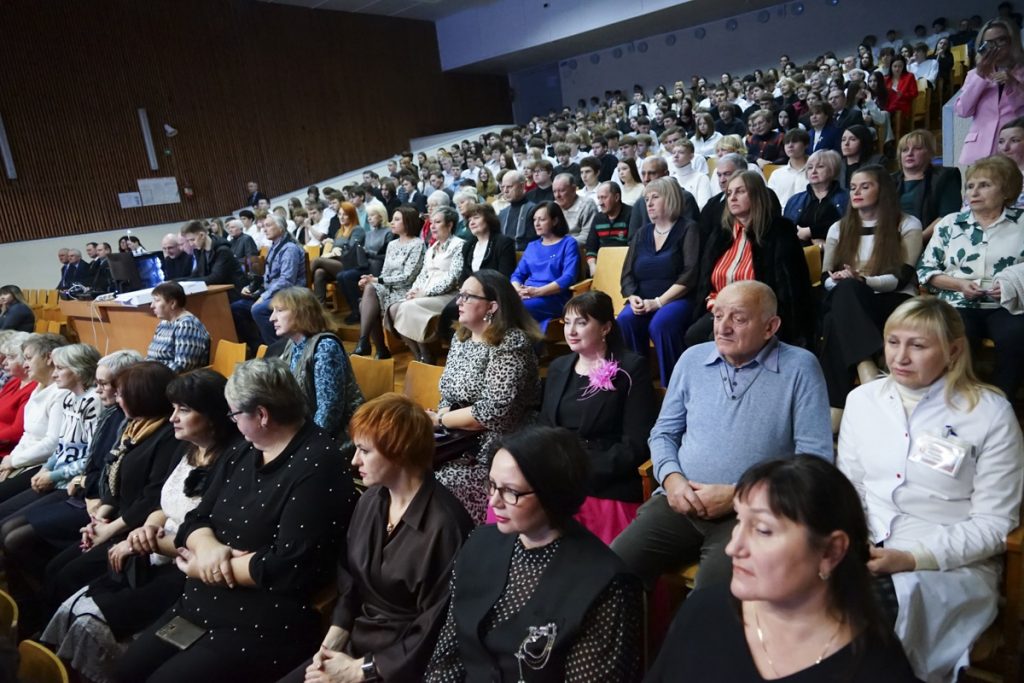 fasahjw34due3u7e8mlkjhhkhjn687rh