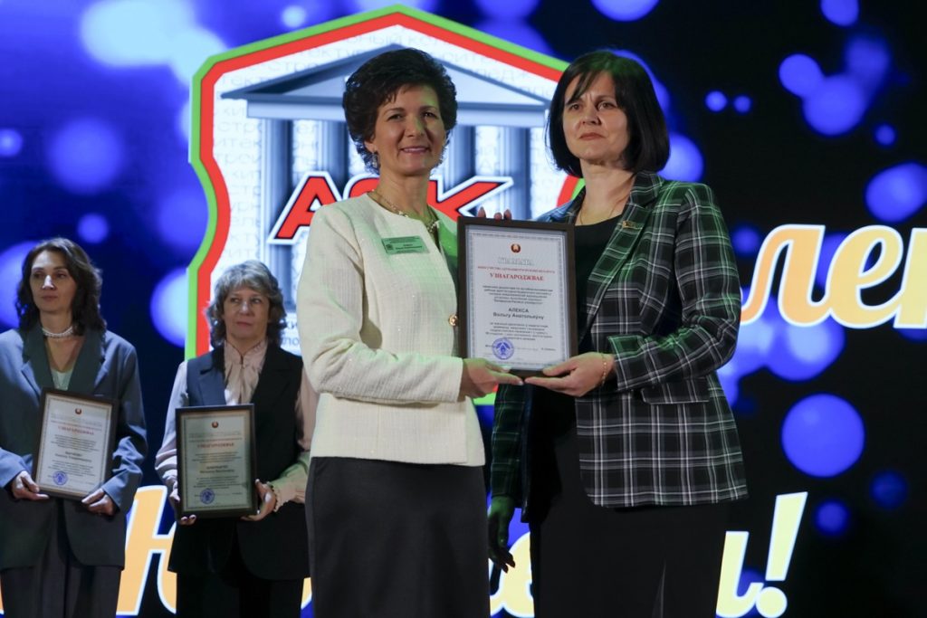 re07qr34fddxrba3bs9tw6psa9b606ly